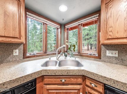 350 Black Pine Court, Reno, NV 89511 Photo