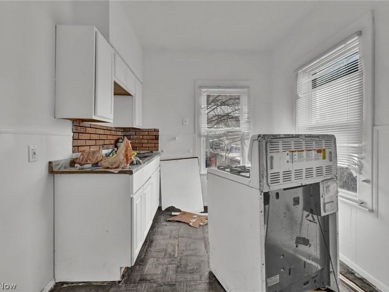 880 Stevenson Road, Cleveland, OH 44110 Photo 11