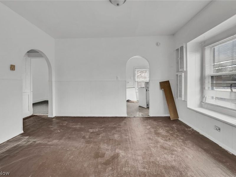 880 Stevenson Road, Cleveland, OH 44110 Photo 8