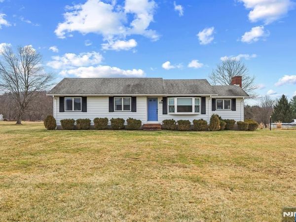 205 Old Clove Road, SUSSEX, NJ 07461