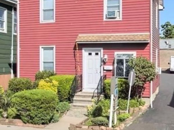 131 Park, East Rutherford, NJ 07073