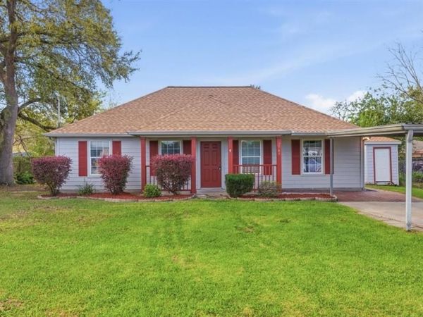 2709 Prienwood Drive , Lake Charles, LA 70605