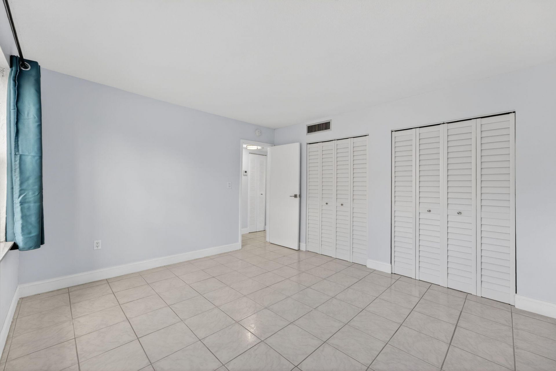 1335 W 68th Street, Unit 208, Hialeah, FL 33014 Photo