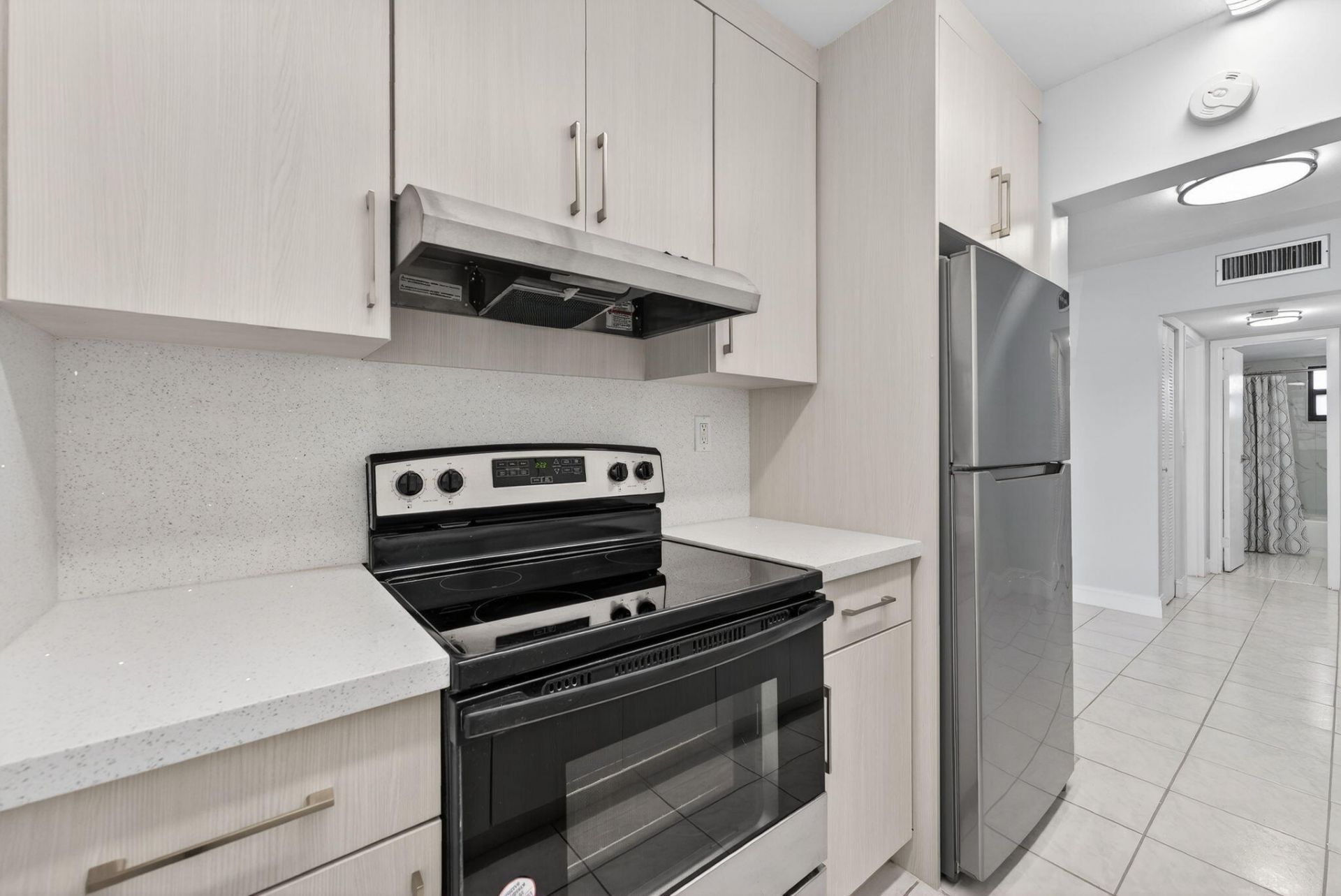 1335 W 68th Street, Unit 208, Hialeah, FL 33014 Photo