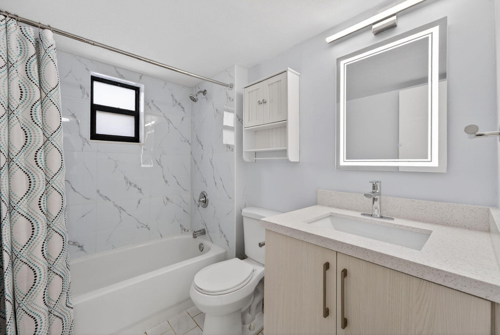 1335 W 68th Street, Unit 208, Hialeah, FL 33014 Photo