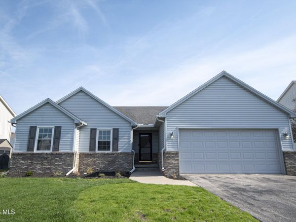 6012 Brookestone Village Lane, Sylvania, OH 43560