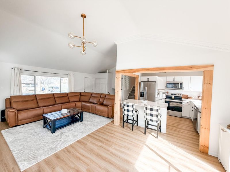 4819 Calvin Drive , Columbus, OH 43227 Photo 3