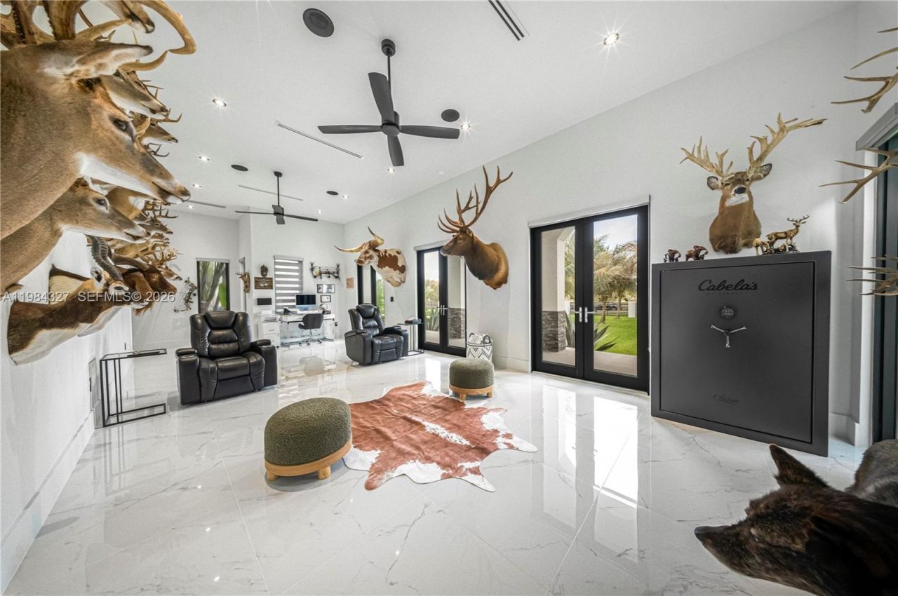 15620 SW 188th Ct, Miami, FL 33187 Photo