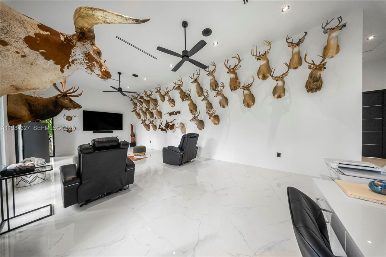 15620 SW 188th Ct, Miami, FL 33187 Photo