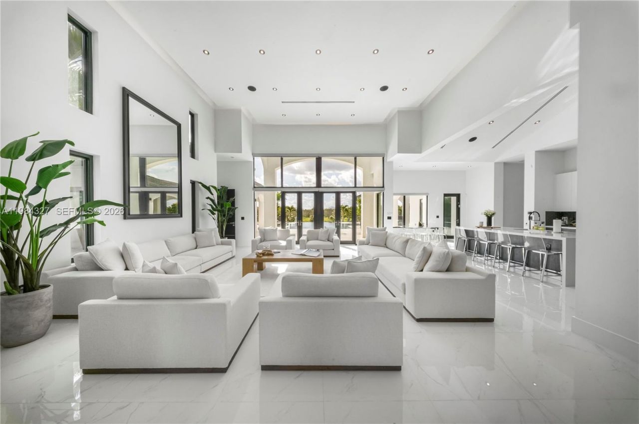 15620 SW 188th Ct, Miami, FL 33187 Photo