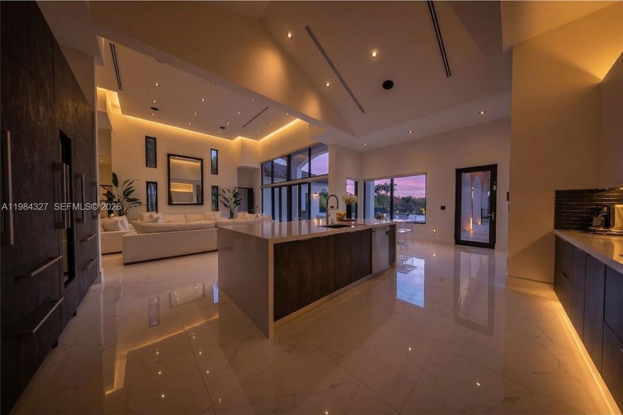 15620 SW 188th Ct, Miami, FL 33187 Photo