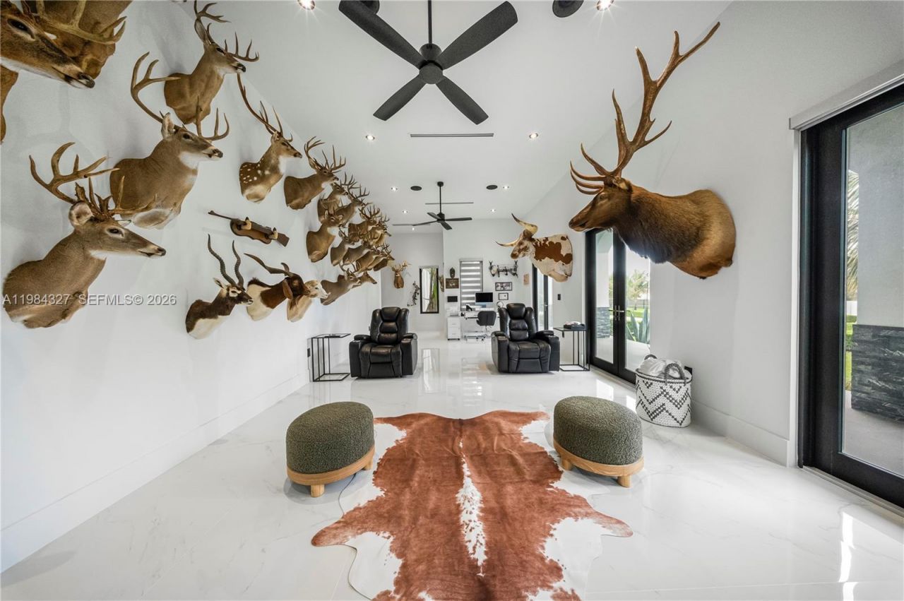 15620 SW 188th Ct, Miami, FL 33187 Photo