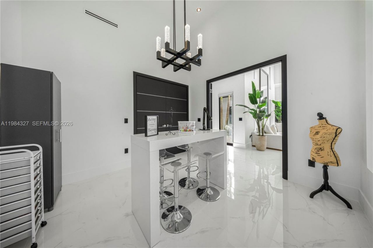 15620 SW 188th Ct, Miami, FL 33187 Photo