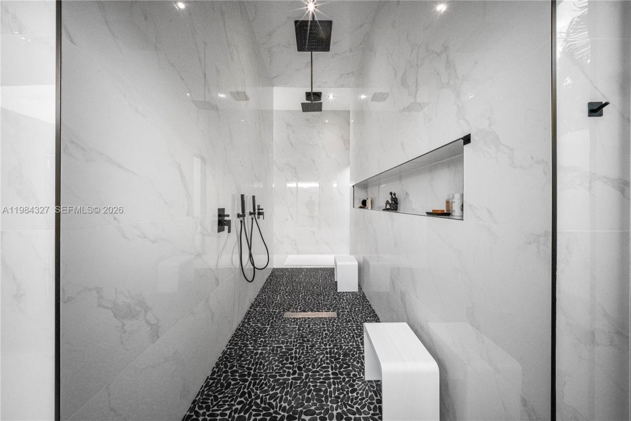 15620 SW 188th Ct, Miami, FL 33187 Photo