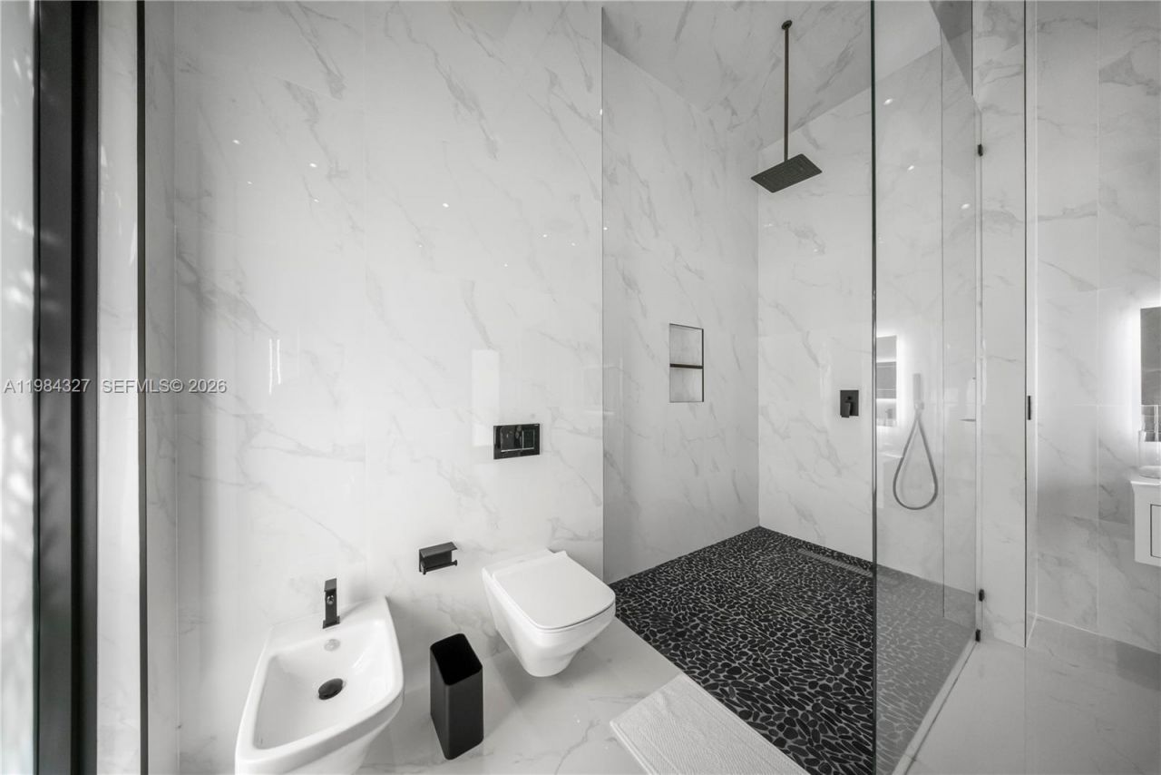 15620 SW 188th Ct, Miami, FL 33187 Photo