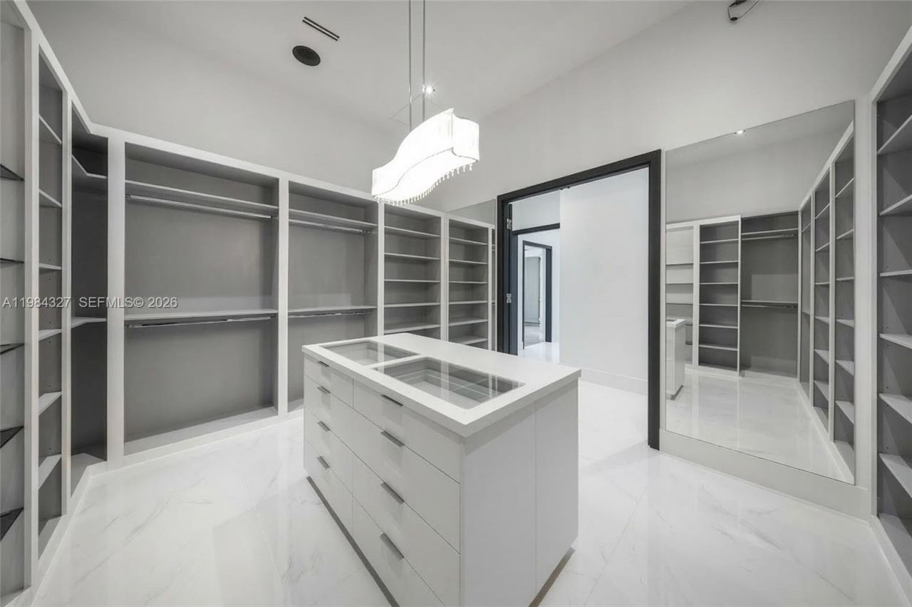 15620 SW 188th Ct, Miami, FL 33187 Photo