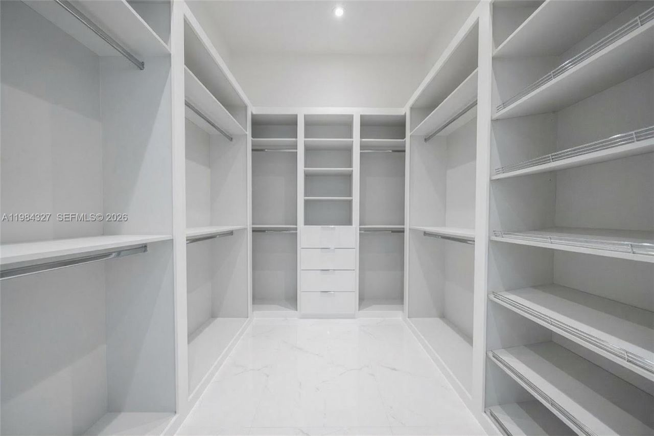 15620 SW 188th Ct, Miami, FL 33187 Photo