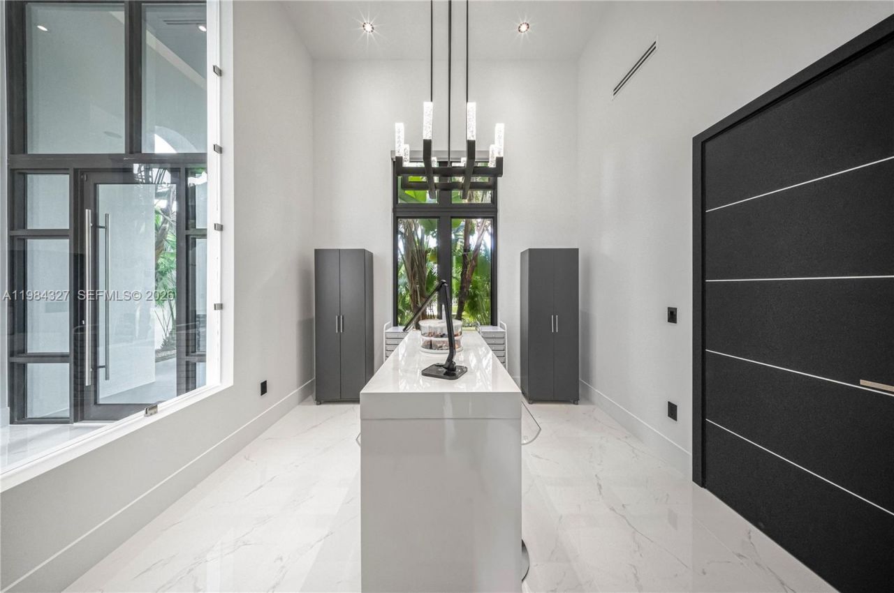 15620 SW 188th Ct, Miami, FL 33187 Photo