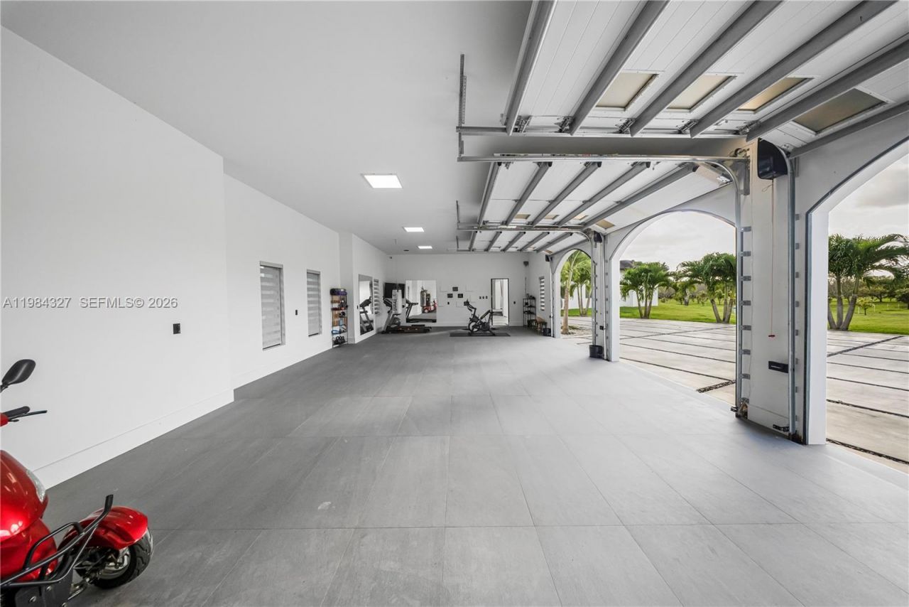 15620 SW 188th Ct, Miami, FL 33187 Photo