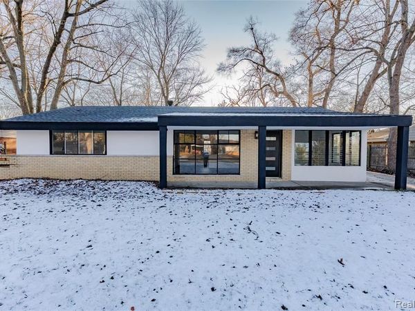 2483 Walce Drive, West Bloomfield Twp, MI 48324