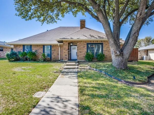 1538 Glenhill Lane, Lewisville, TX 75077