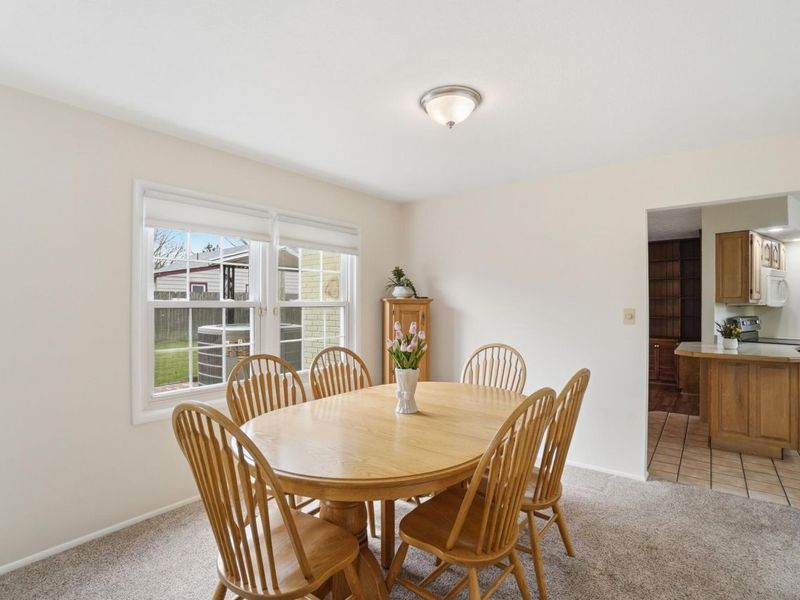 608 W Washington Street, New Carlisle, OH 45344 Photo 10