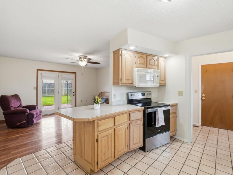 608 W Washington Street, New Carlisle, OH 45344 Photo 14