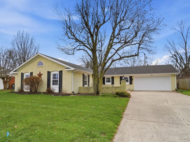 608 W Washington Street, New Carlisle, OH 45344 Photo 2