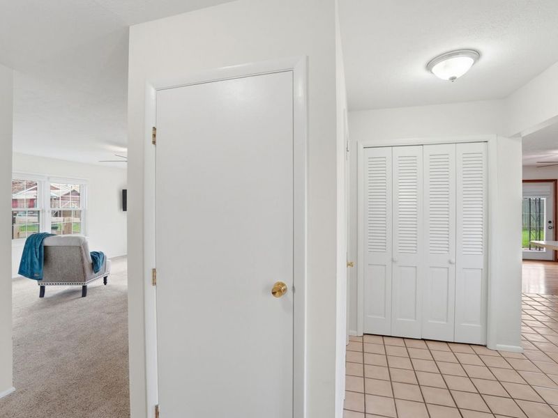 608 W Washington Street, New Carlisle, OH 45344 Photo 5