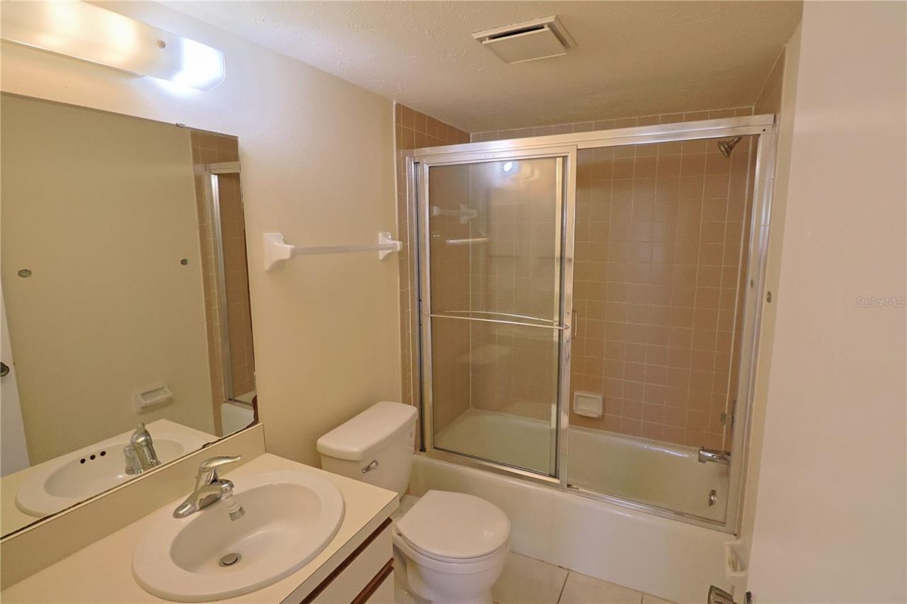 2515 Bayshore Gardens Parkway, Unit 9, Bradenton, FL 34207 Photo