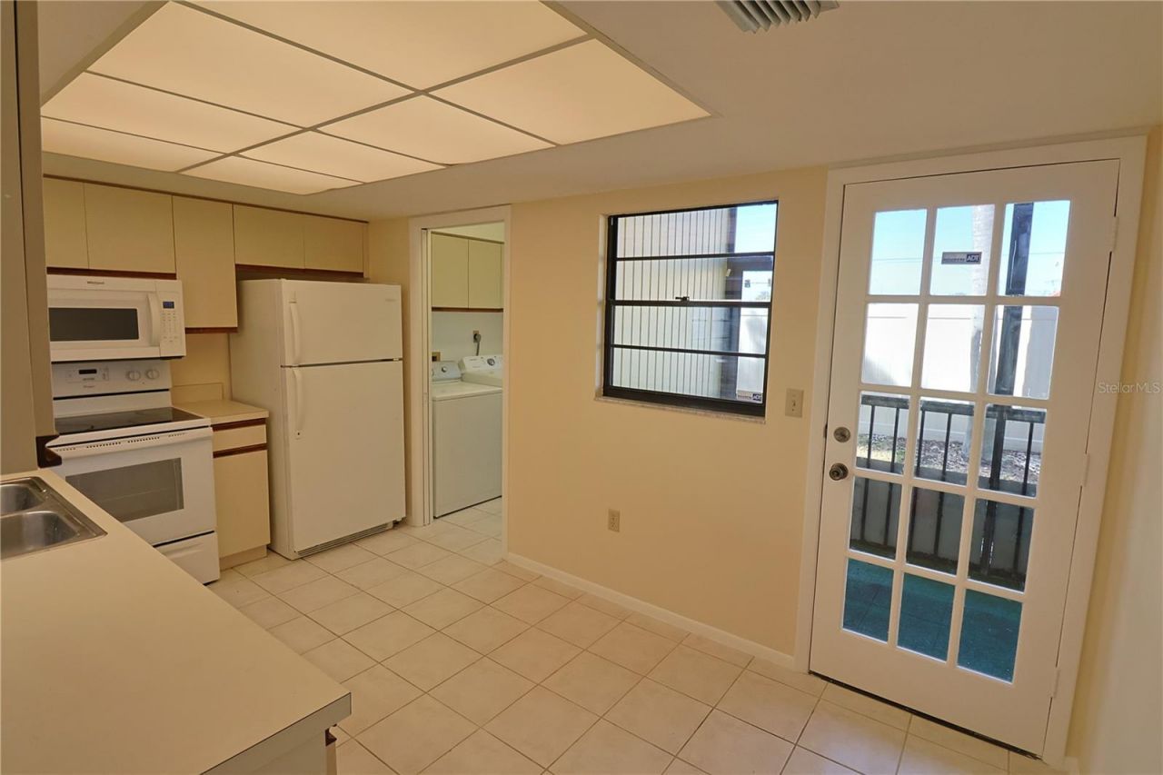 2515 Bayshore Gardens Parkway, Unit 9, Bradenton, FL 34207 Photo