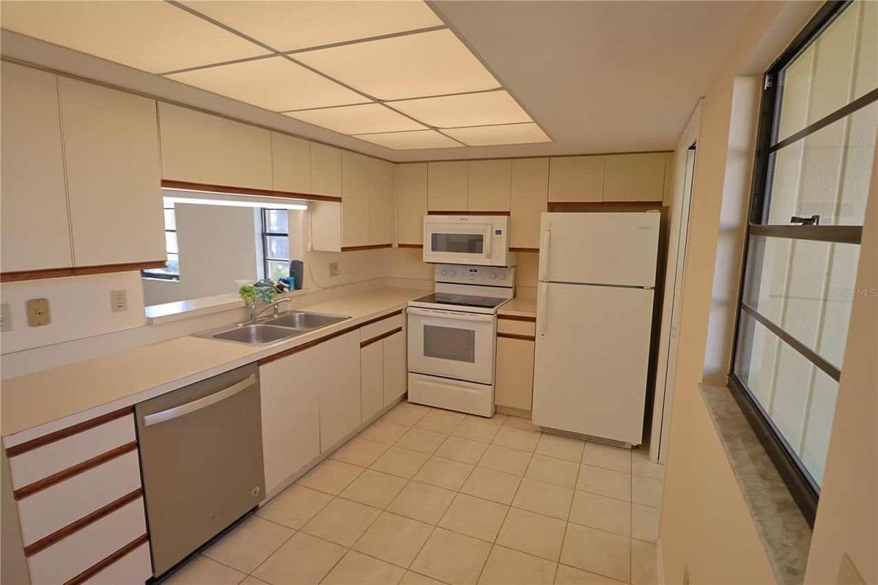 2515 Bayshore Gardens Parkway, Unit 9, Bradenton, FL 34207 Photo