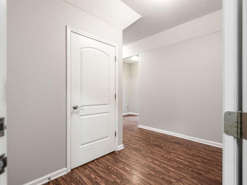 1838 Berrancher Drive , Columbus, OH 43228 Photo 6