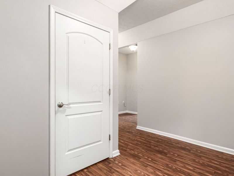 1838 Berrancher Drive , Columbus, OH 43228 Photo 7