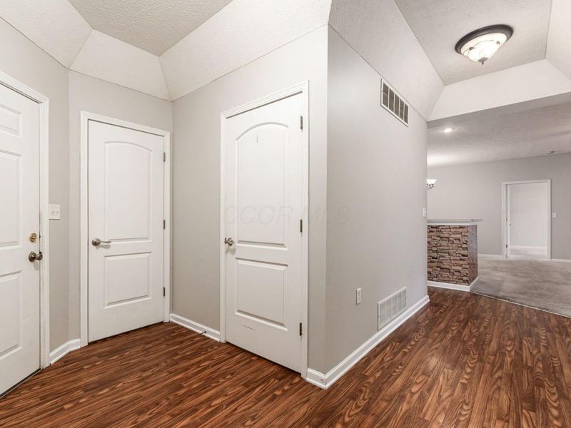 1838 Berrancher Drive , Columbus, OH 43228 Photo 9