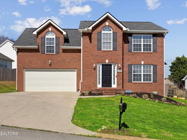 7648 Cool Breeze Rd, Knoxville, TN 37938