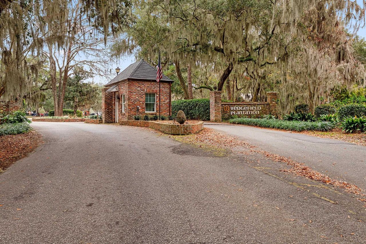 43 Daniel Morrall Ln. Photo 45