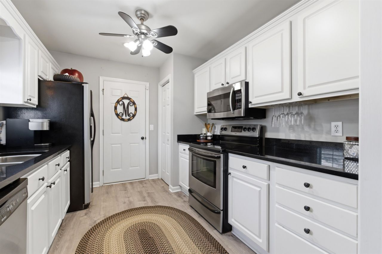 43 Daniel Morrall Ln. Photo 57