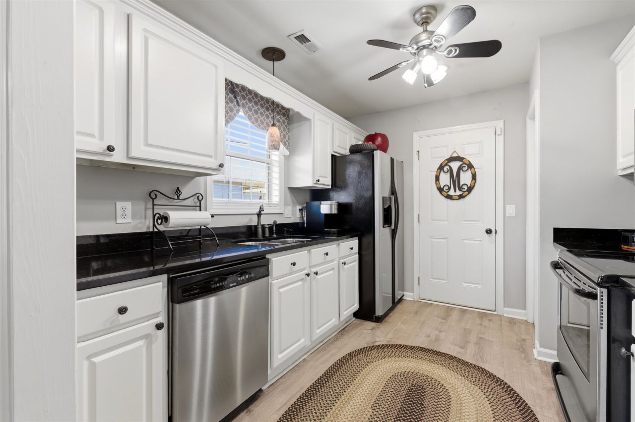 43 Daniel Morrall Ln. Photo 58