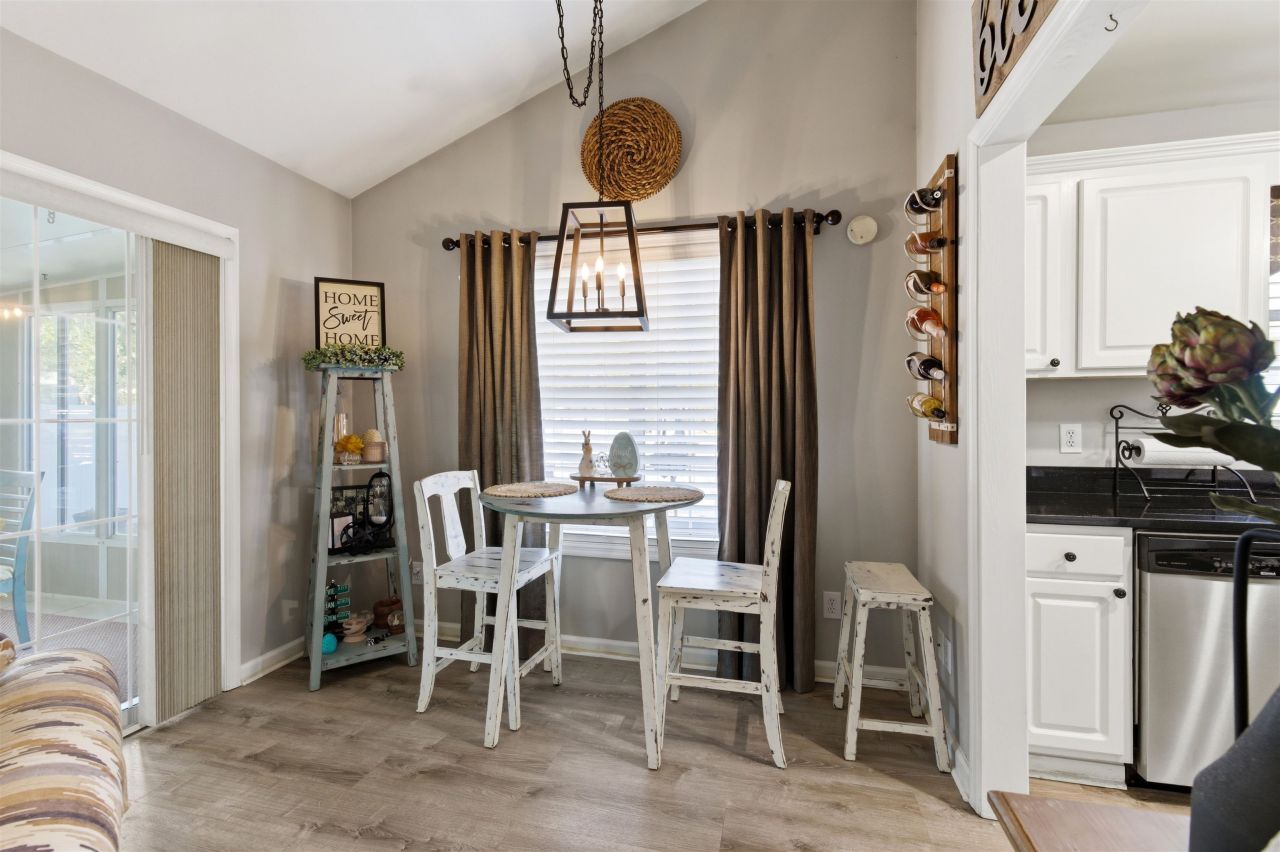 43 Daniel Morrall Ln. Photo 59