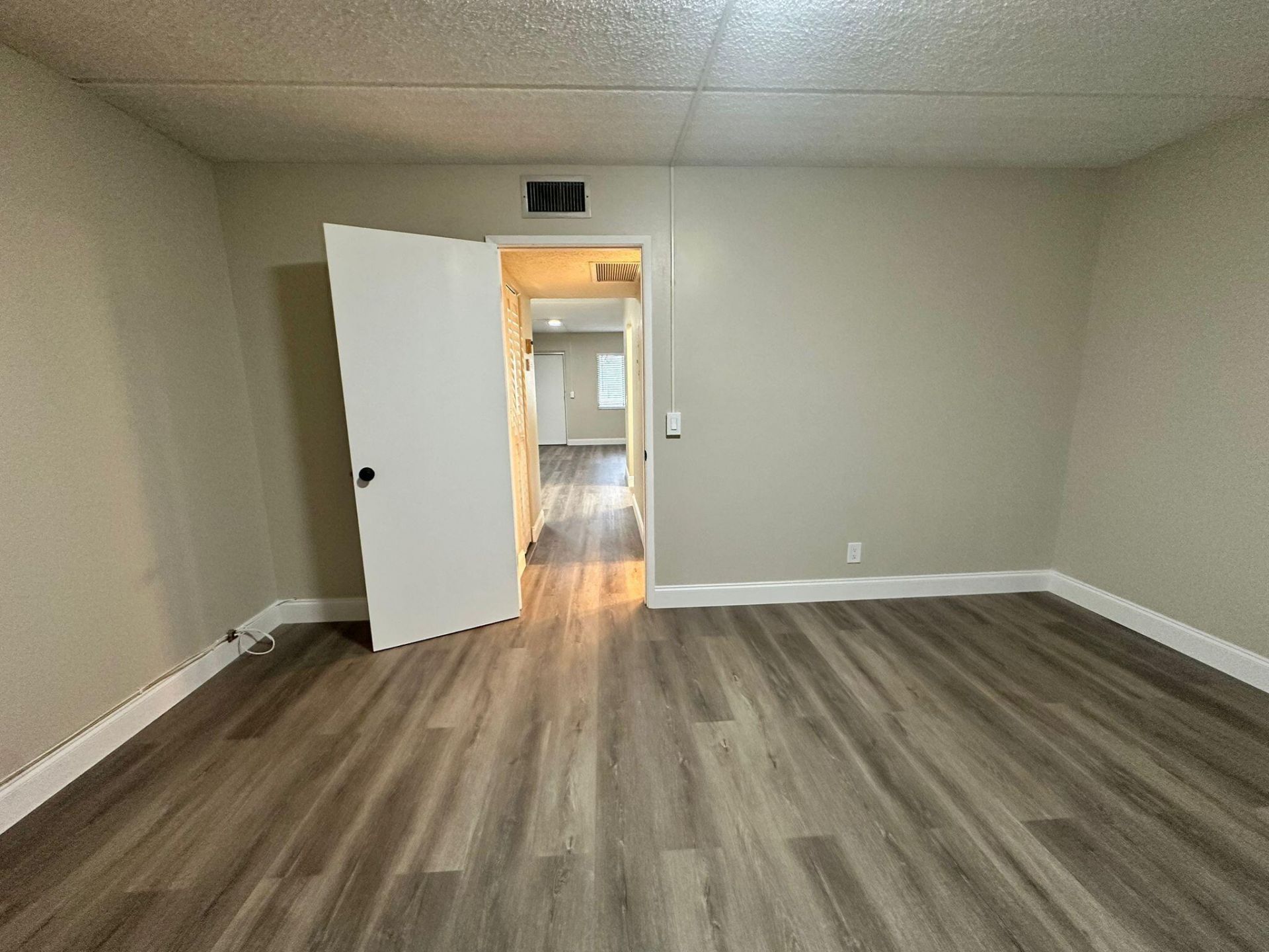 500 Village Green Circle W, Unit # 205, Palm Springs, FL 33461 Photo