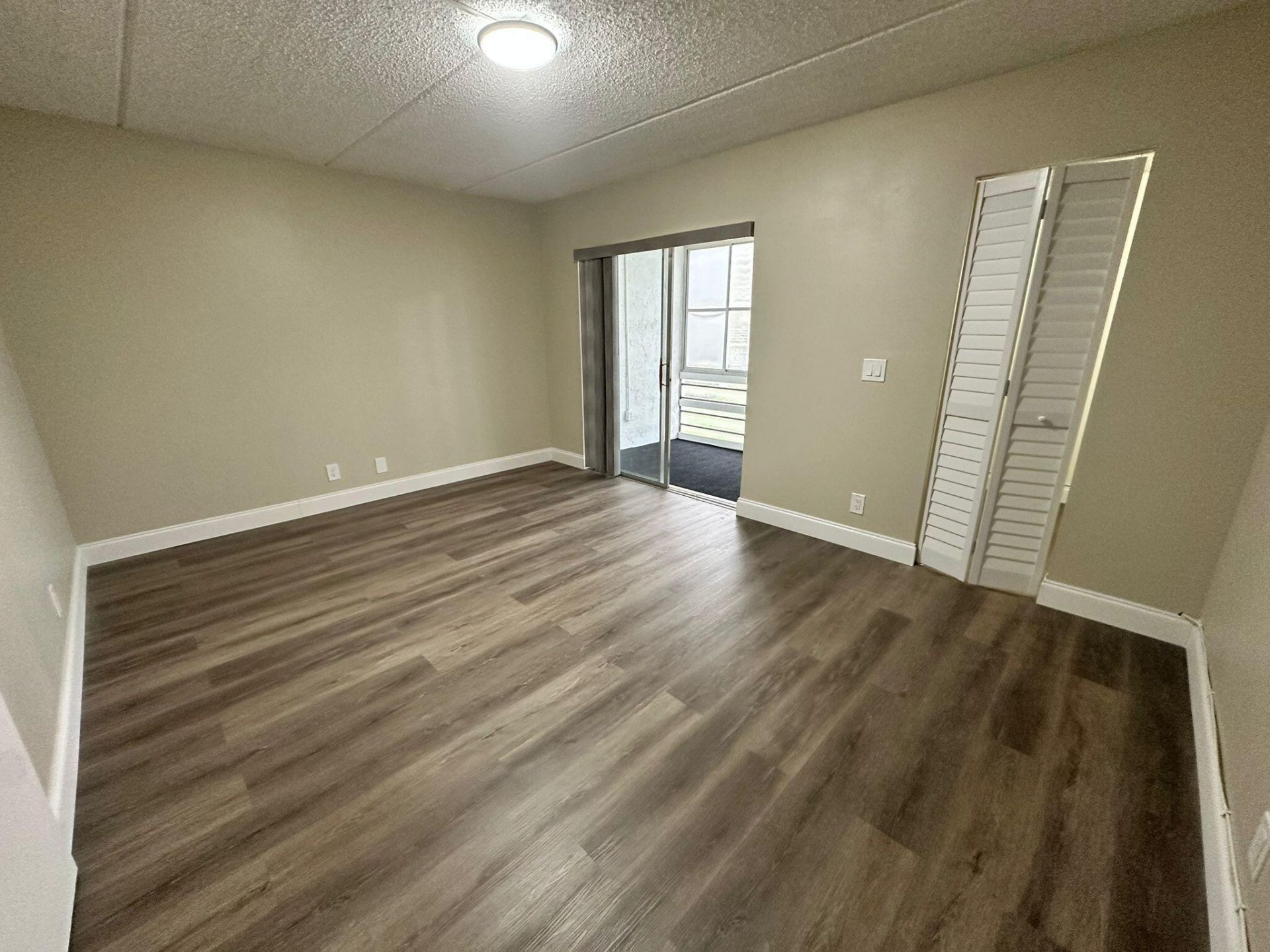 500 Village Green Circle W, Unit # 205, Palm Springs, FL 33461 Photo