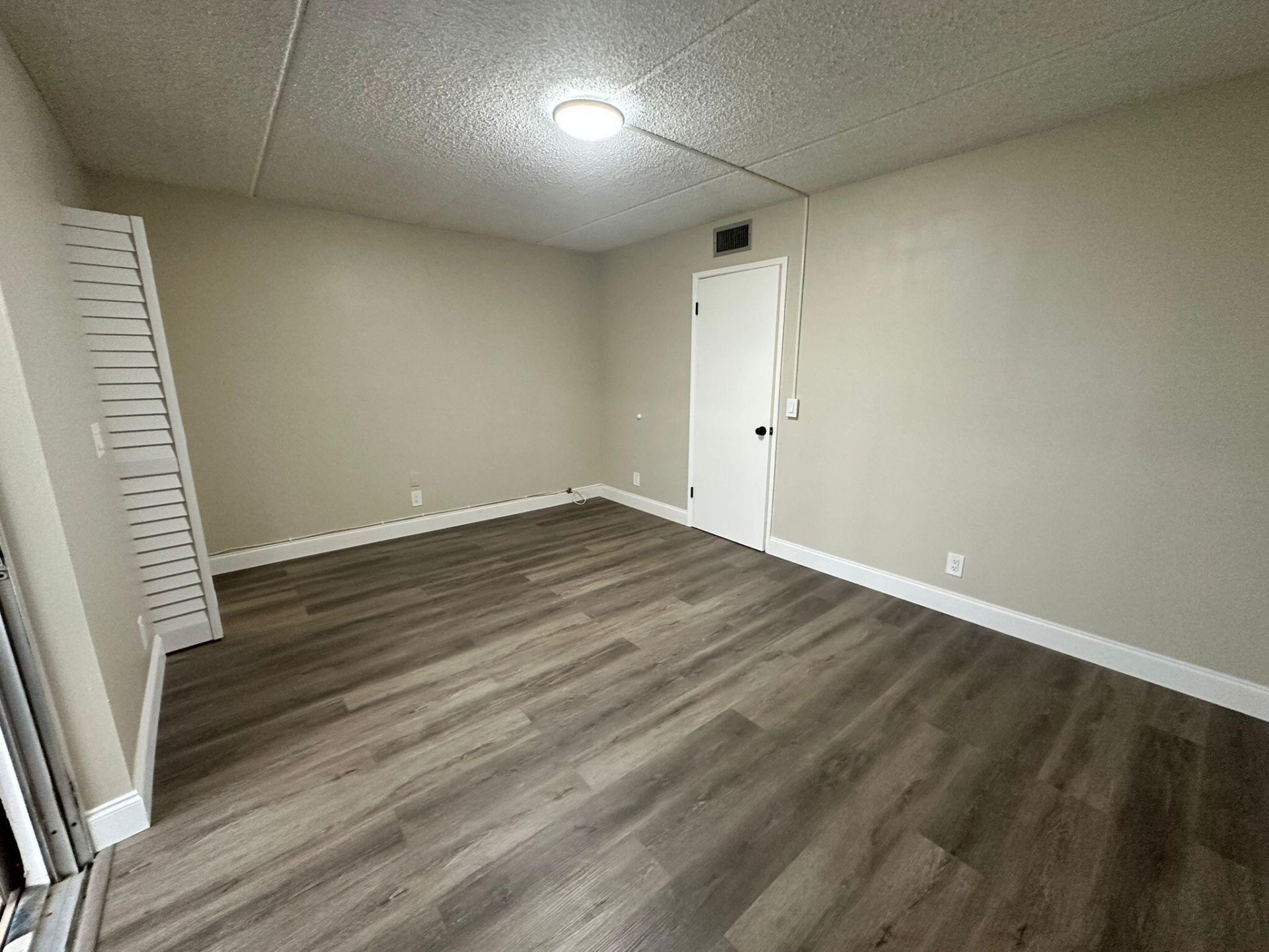 500 Village Green Circle W, Unit # 205, Palm Springs, FL 33461 Photo