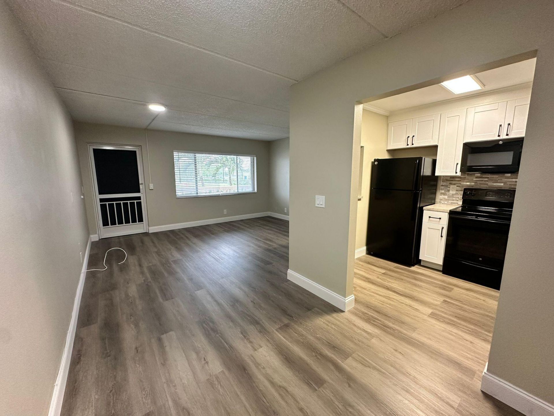 500 Village Green Circle W, Unit # 205, Palm Springs, FL 33461 Photo