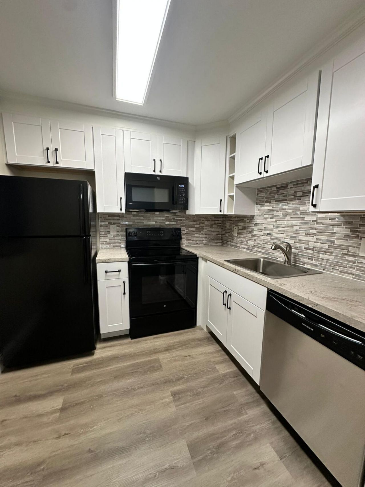 500 Village Green Circle W, Unit # 205, Palm Springs, FL 33461 Photo