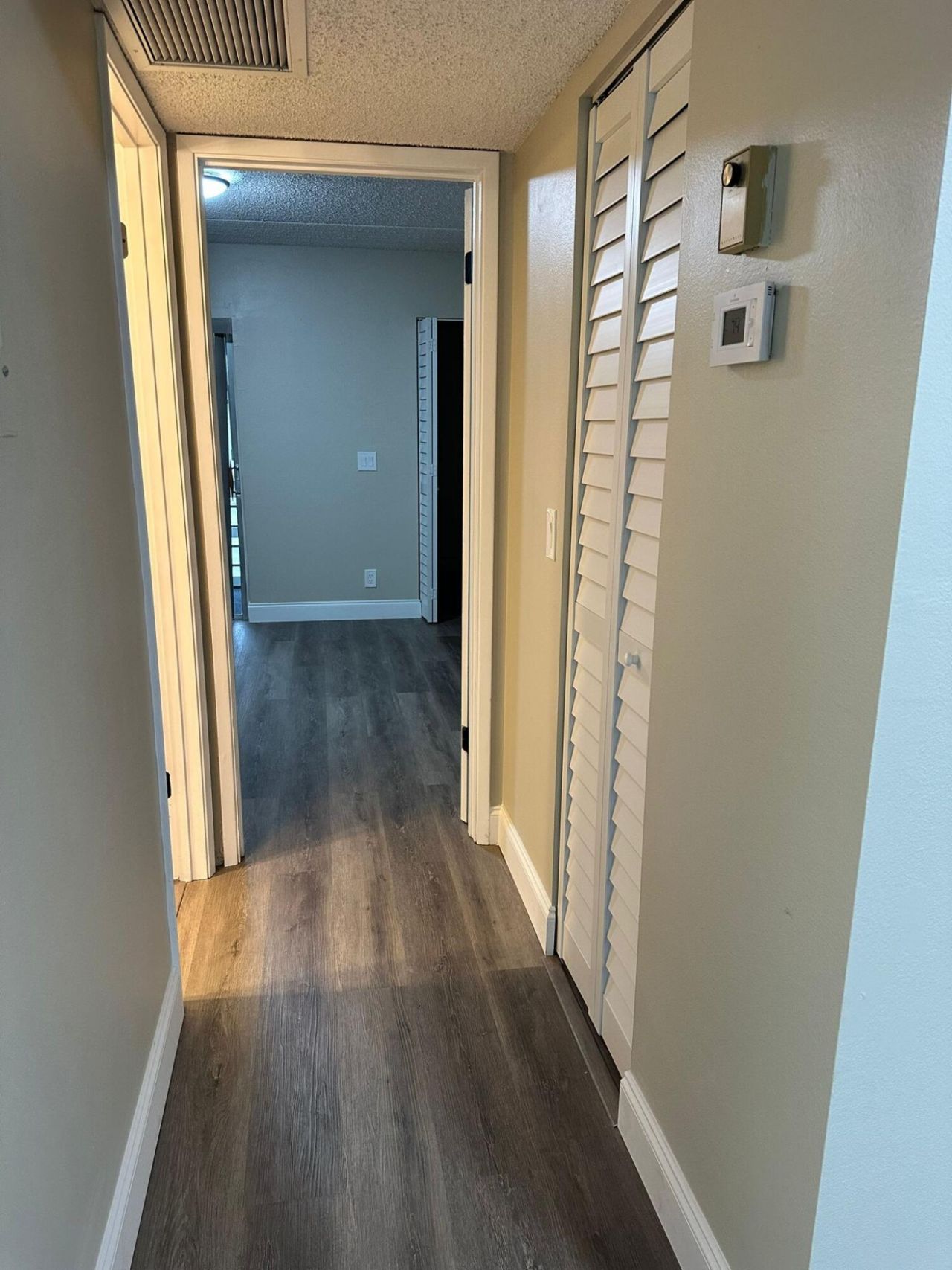 500 Village Green Circle W, Unit # 205, Palm Springs, FL 33461 Photo