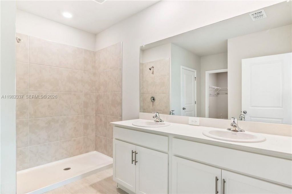 5215 Butte St, Lehigh Acres, FL 33971 Photo