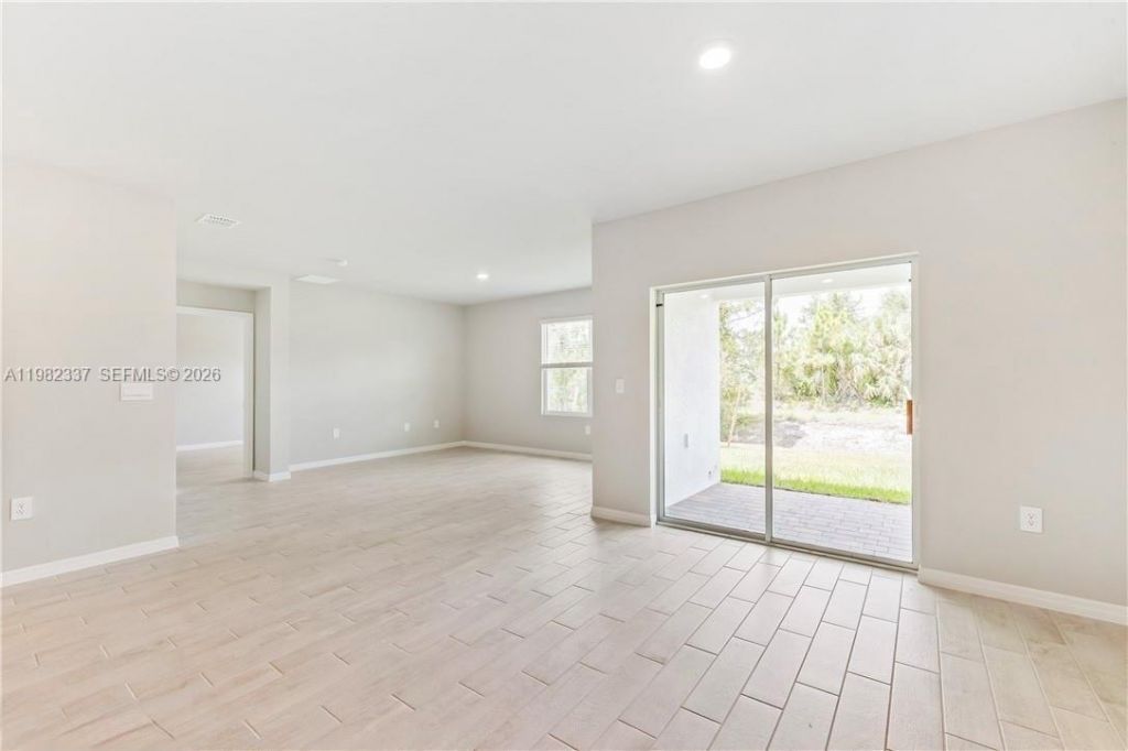 5215 Butte St, Lehigh Acres, FL 33971 Photo