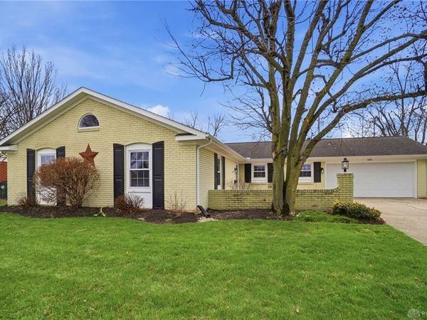 608 W Washington Street, New Carlisle, OH 45344