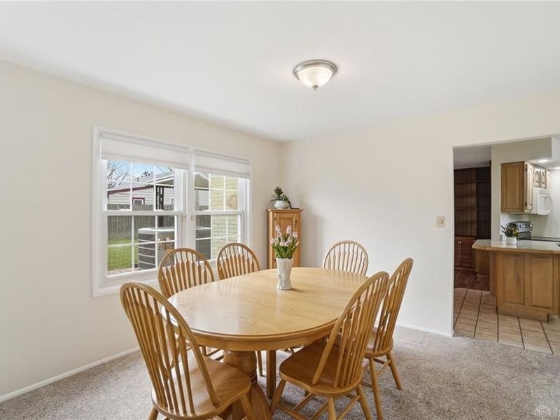 608 W Washington Street, New Carlisle, OH 45344 Photo 10